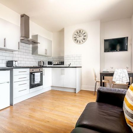 Platform Port Area Apartment 2 With Free Street Parking Kingston upon Hull Buitenkant foto