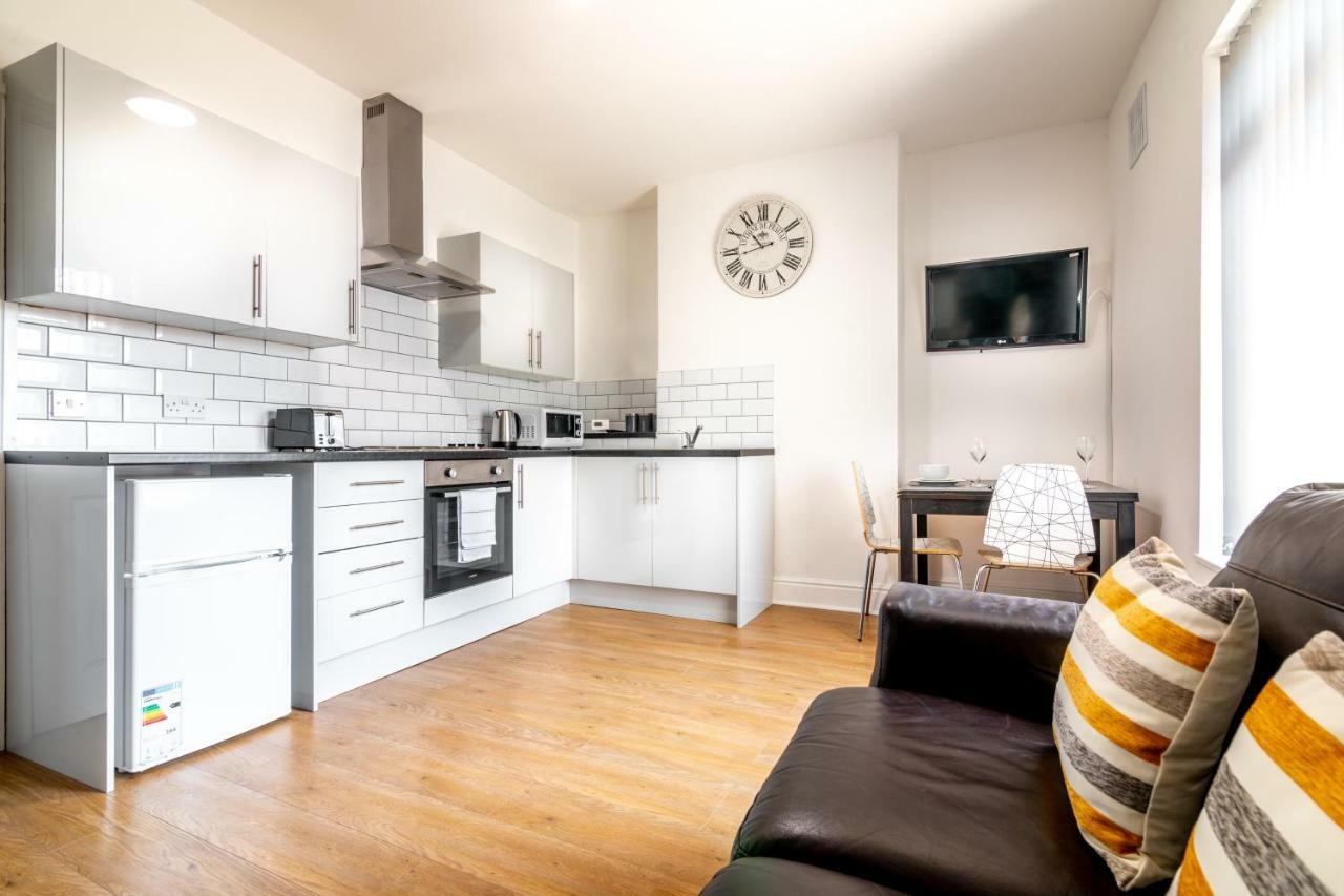 Platform Port Area Apartment 2 With Free Street Parking Kingston upon Hull Buitenkant foto