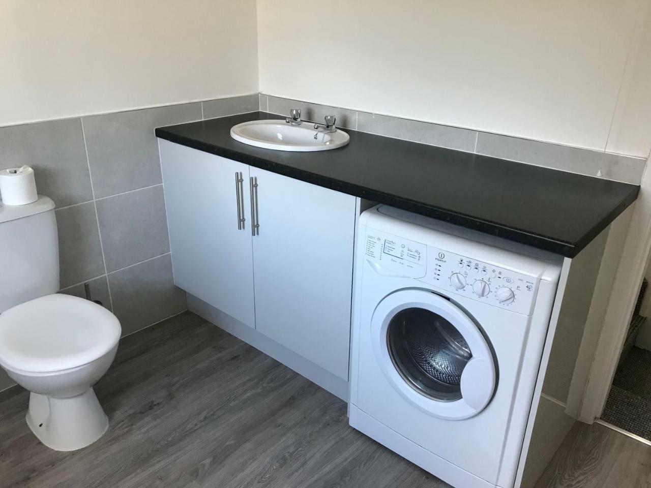 Platform Port Area Apartment 2 With Free Street Parking Kingston upon Hull Buitenkant foto
